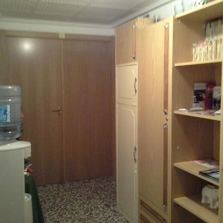 Pension Lacasta Zaragoza Exteriör bild
