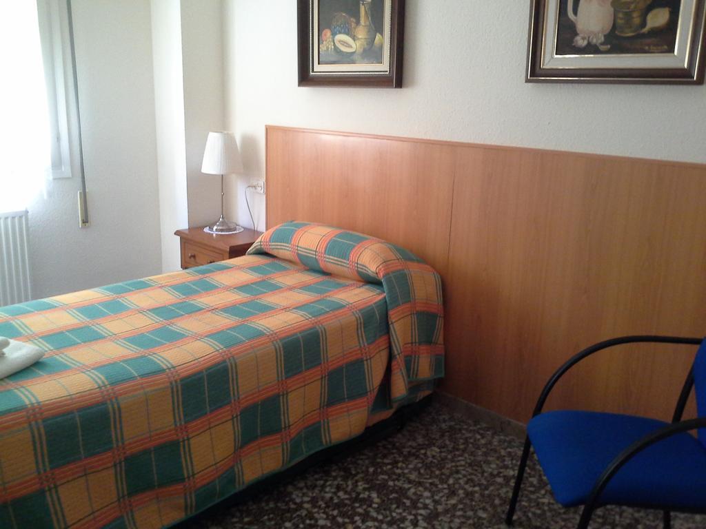 Pension Lacasta Zaragoza Exteriör bild