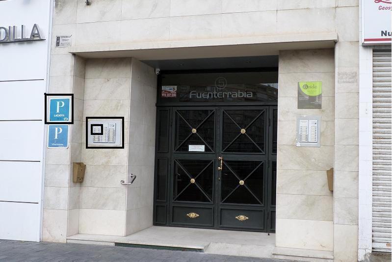 Pension Lacasta Zaragoza Exteriör bild